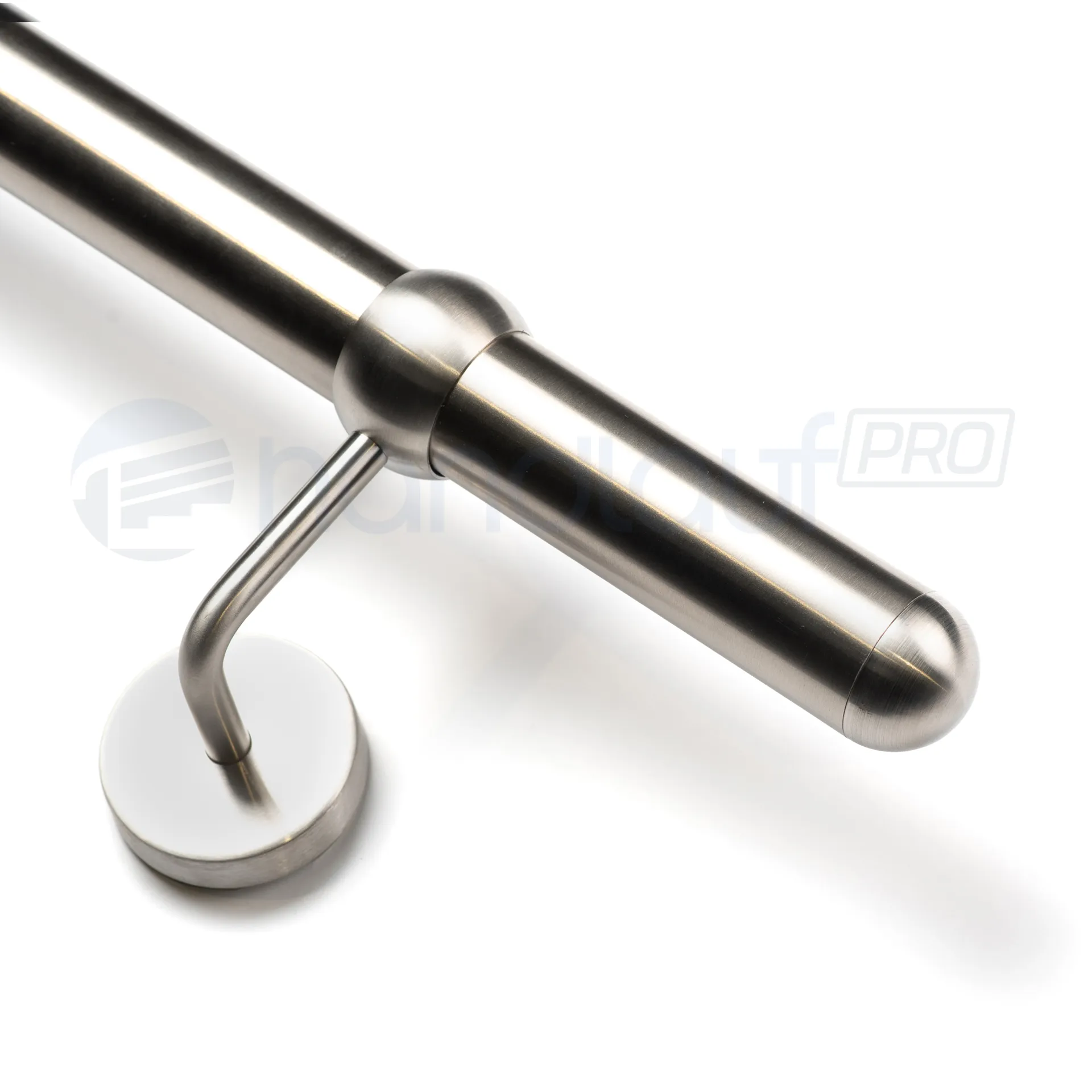 Handlauf Edelstahl mit Kugelring-Design und Kugel-Endkappe. Hochwertige Materialien für eine lange Lebensdauer.